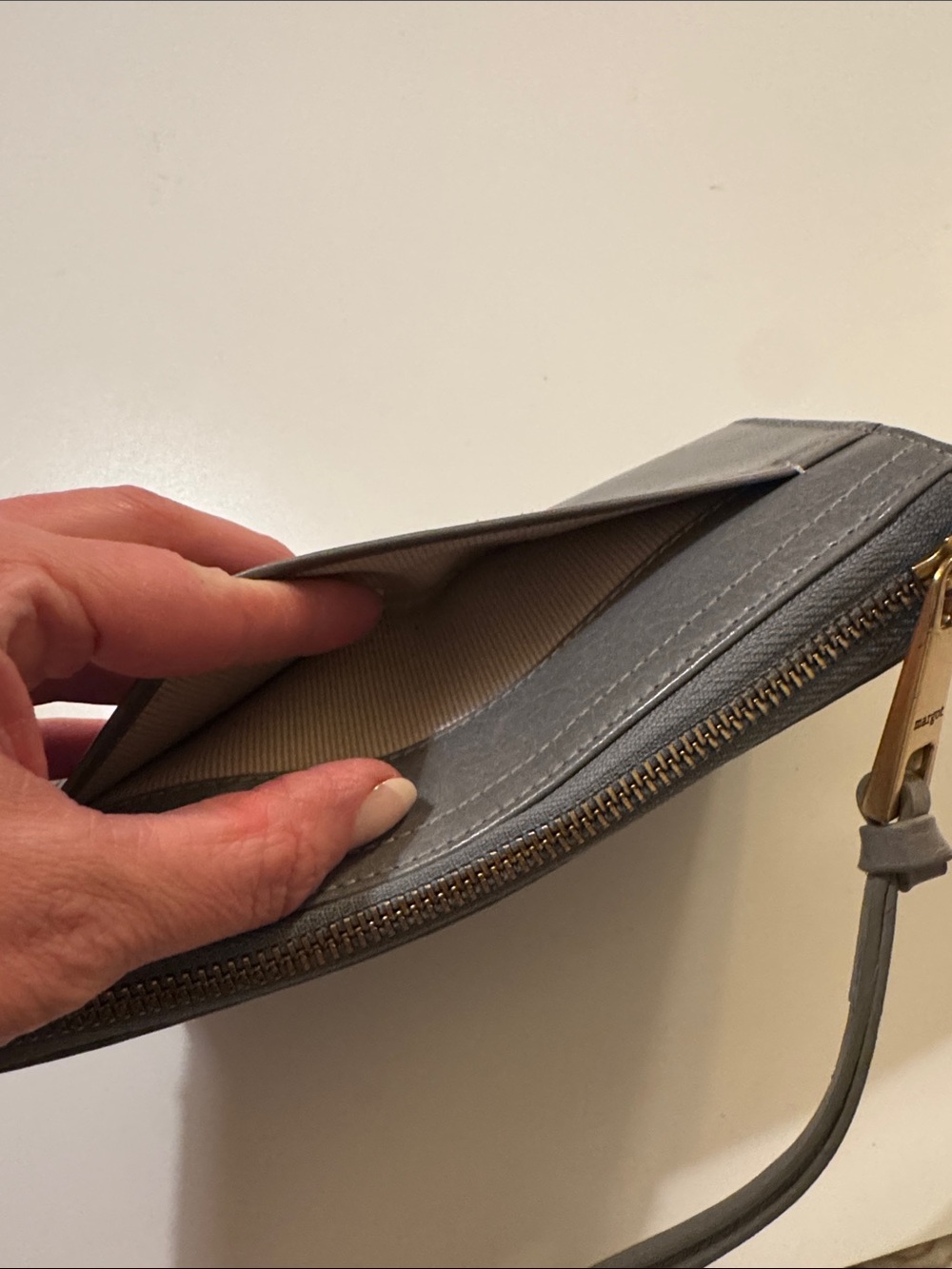 Gray Leather Margot New York Anthropologie Gabby Zip Around Wallet Wristlet EUC - Picture 7 of 10